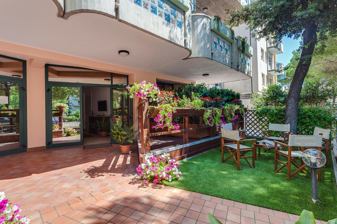 Hotel Residence Jamaica Milano Marittima Dış mekan fotoğraf